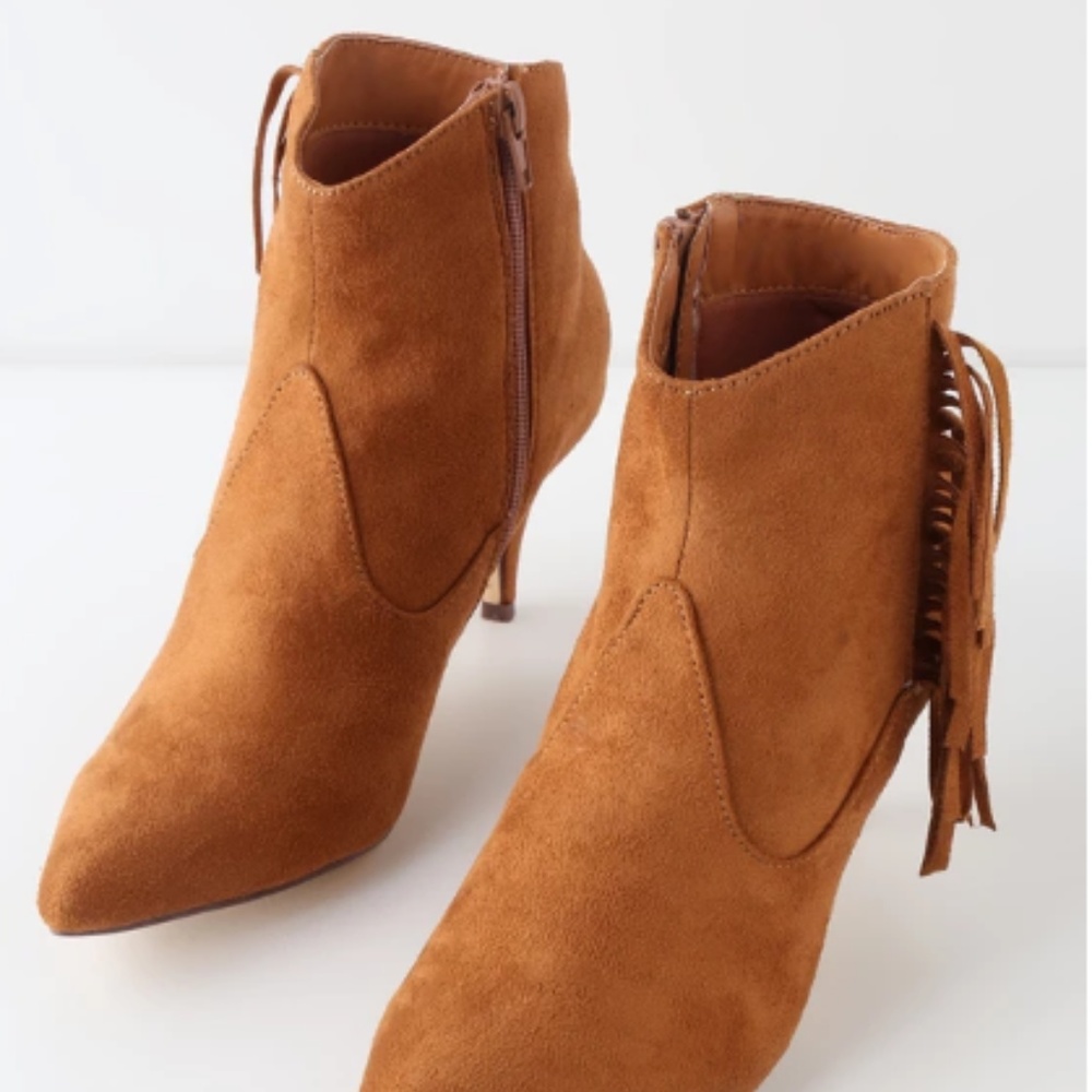 Lulu's Cheyenne Cognac Suede Fringe Festival/Summer/Fall Low Heel Ankle Booties - Picture 4 of 8